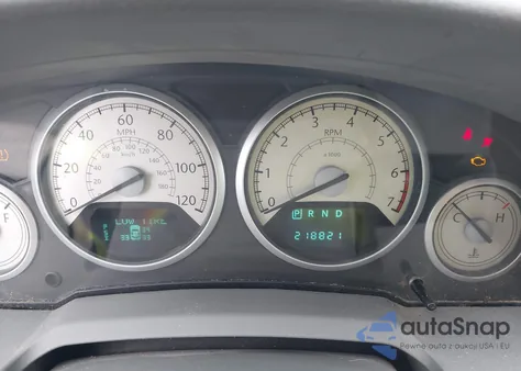 2010 Chrysler Town & Country Touring z USA, uszkodzony, nr VIN 2A4RR5D14AR458350